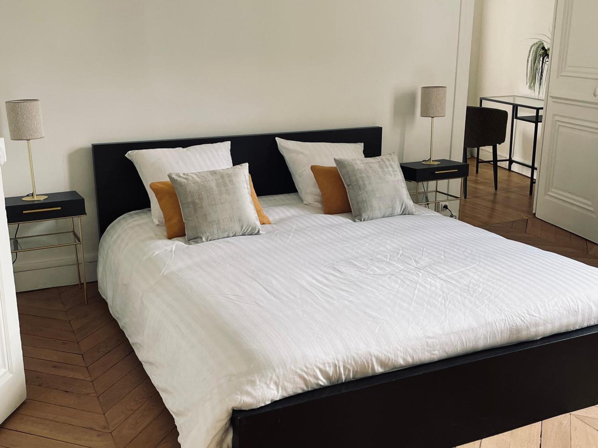 Grand Appartement D'Exception Au Chateau Randin Écully Exterior foto